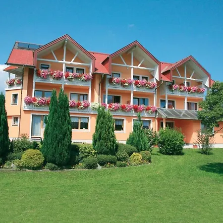 Πανσιόν Marhof Φίλλαχ